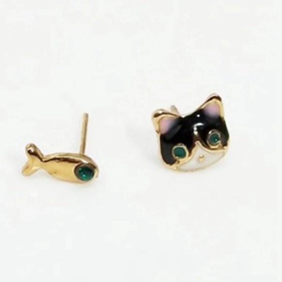Cat and Fish Stud Earrings - Picture 2 of 4